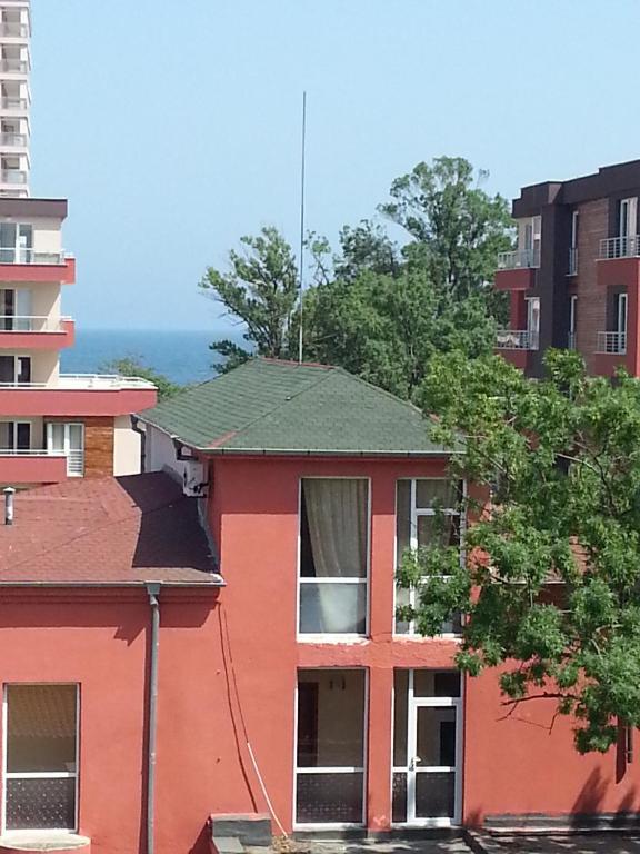 Maverick Hotel Napospart Kültér fotó